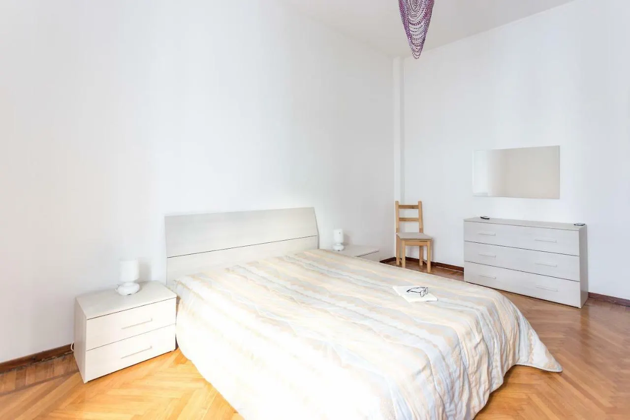 Porta Vittoria Center Apartment Milan Italy
